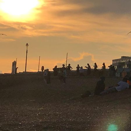 Poets Rest, Free Parking, Ev Socket Fees Apply Walk To Beach Brighton Eksteriør billede