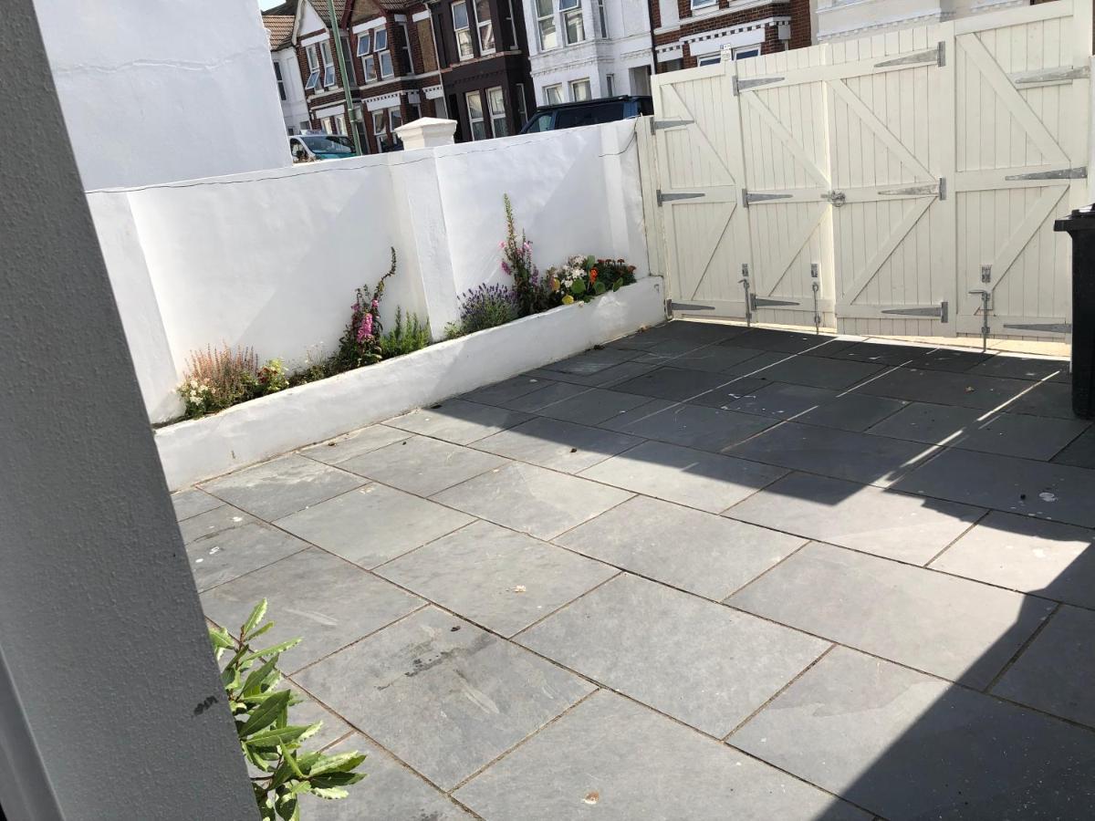 Poets Rest, Free Parking, Ev Socket Fees Apply Walk To Beach Brighton Eksteriør billede