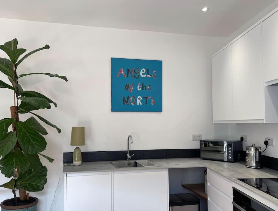 Poets Rest, Free Parking, Ev Socket Fees Apply Walk To Beach Brighton Eksteriør billede